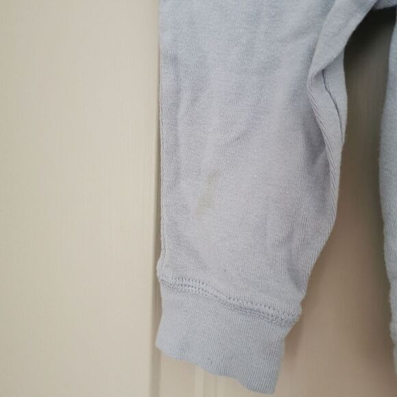 *Free Carter's pants 6 m - Picture 5 of 5